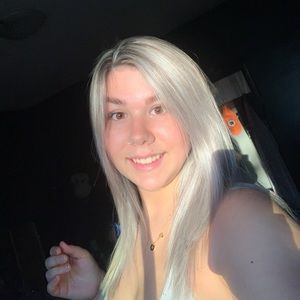 Meet your Posher, Hailey